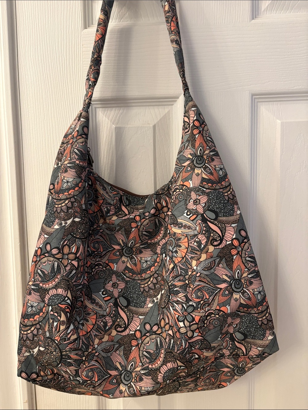 Sakroots On the Go Shoulder Bag Coral Gray Tote